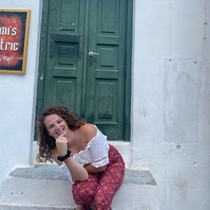 Meet your Posher, Allison